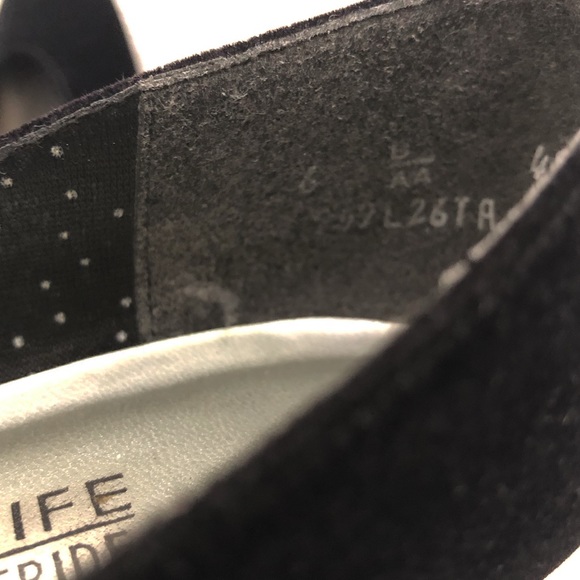 4/$20 🌴 Night Life by Life Stride Vintage Pumps - Picture 6 of 8